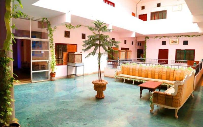 Hotel Sarv Ritu Vilas, Udaipur 4
